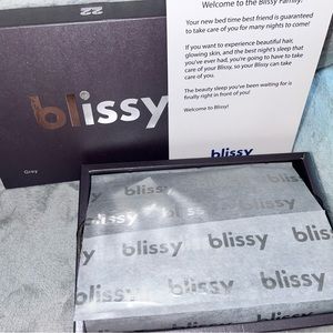 Standard size 100% Mulberry Silk Pillowcase. Opened but unused